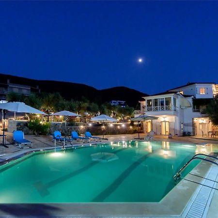 Villa Needa'S - Emotions House Crystal Pool Mikra Mandinia Exterior photo